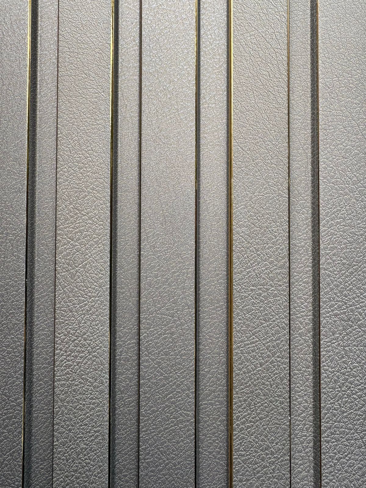 WPC PARED INTERIOR GRIS 2.6M*12A*22U